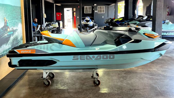 03 Wake Pro 230